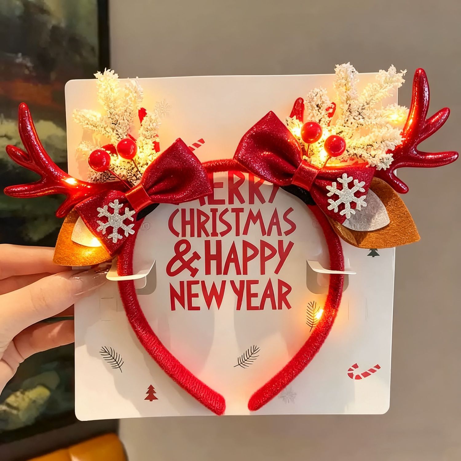 クリスマスのトナカイの角のヘッドバンド、LEDライトアップ付 - Reindeer Antlers Headband のレビューと価格